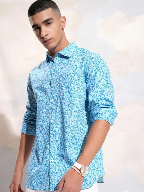 Highlander Men Blue Printed Regular Fit Casual Shirt