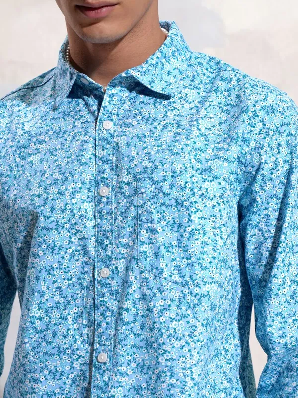 Highlander Men Blue Printed Regular Fit Casual Shirt