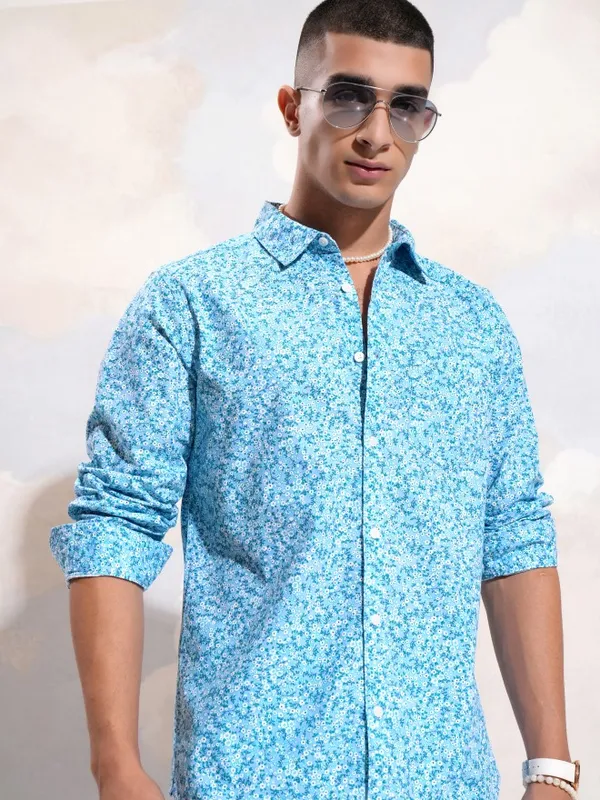 Highlander Men Blue Printed Regular Fit Casual Shirt