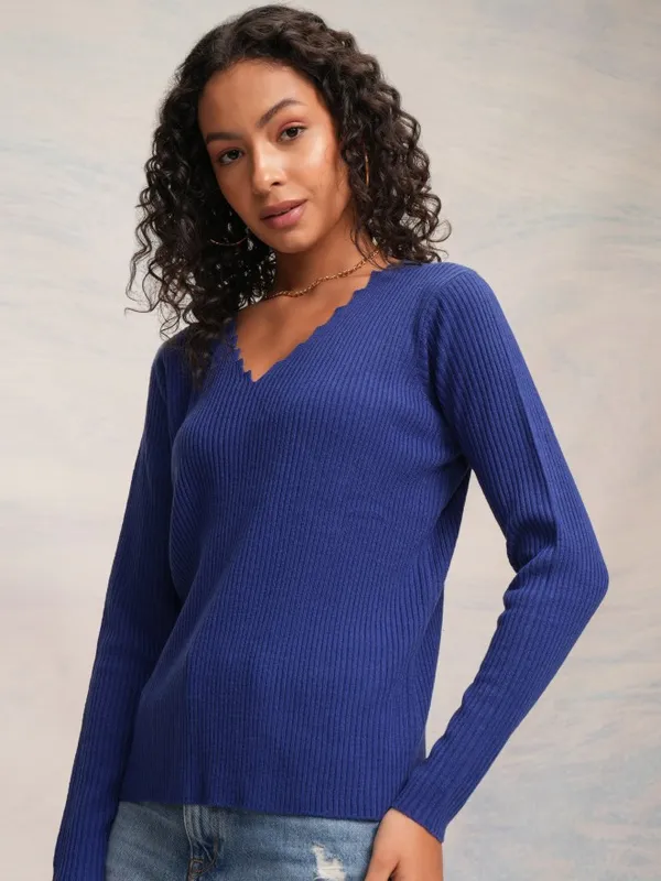 Tokyo Talkies Women Blue Knitted V-Neck Sweater