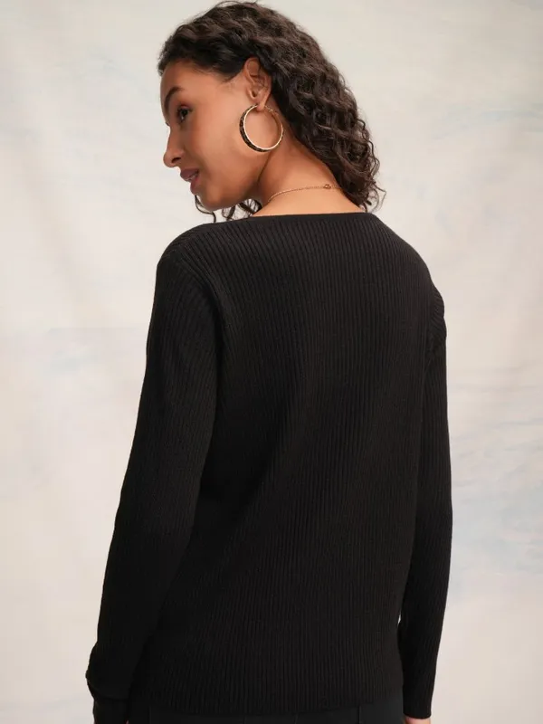 Tokyo Talkies Women Black V-Neck Sweater