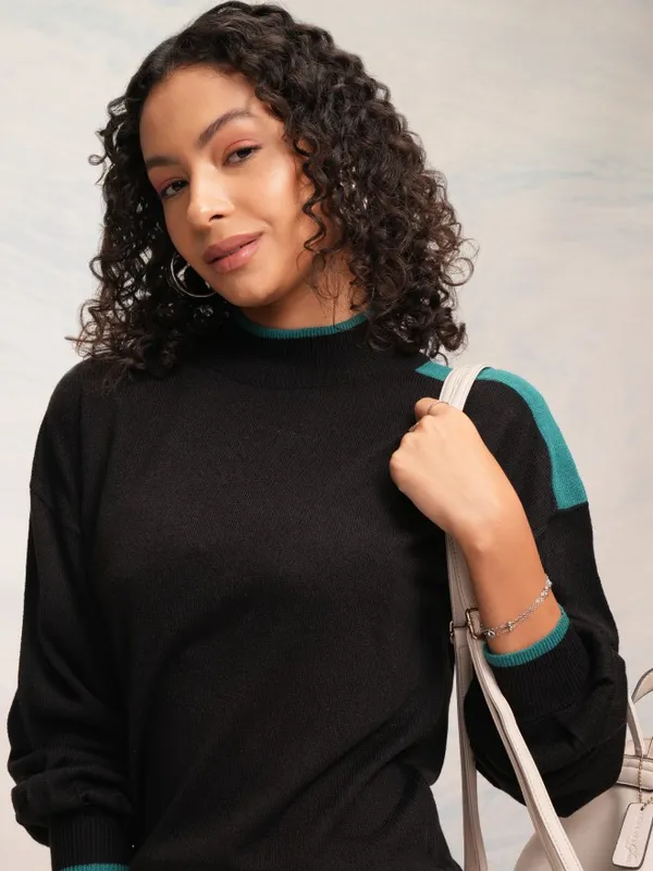 Women Solid Sweater