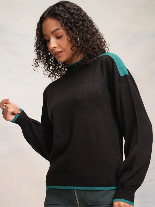 Women Solid Sweater