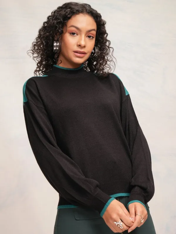 Women Solid Sweater