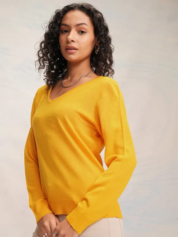 Tokyo Talkies Women Mustard Knitted V-Neck Sweater