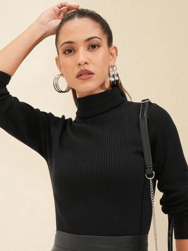 Women Solid Sweater