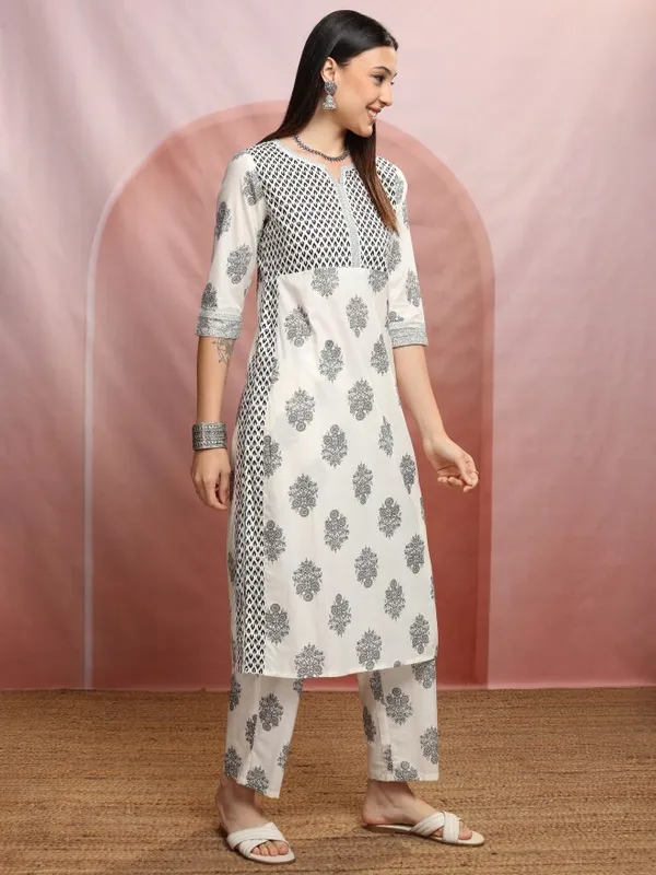 Vishudh Women Cream Printed Kurta With Trousers And Dupatta