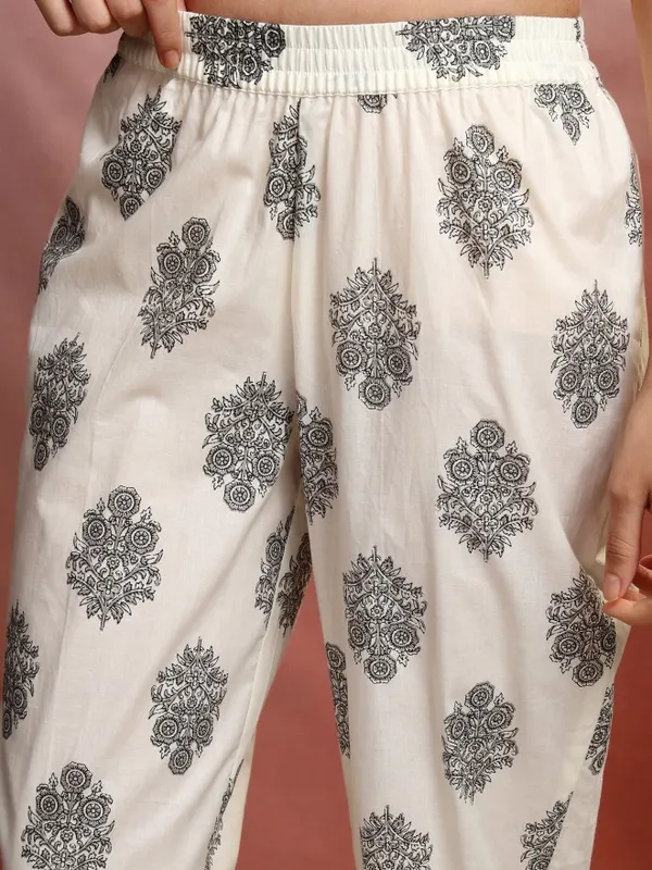 Vishudh Women Cream Printed Kurta With Trousers And Dupatta