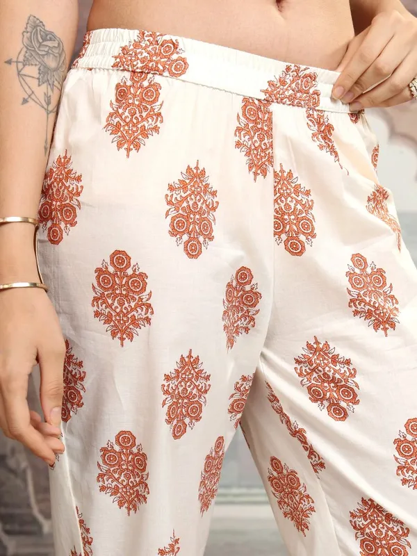 Women Kurta With Trousers & Dupatta
