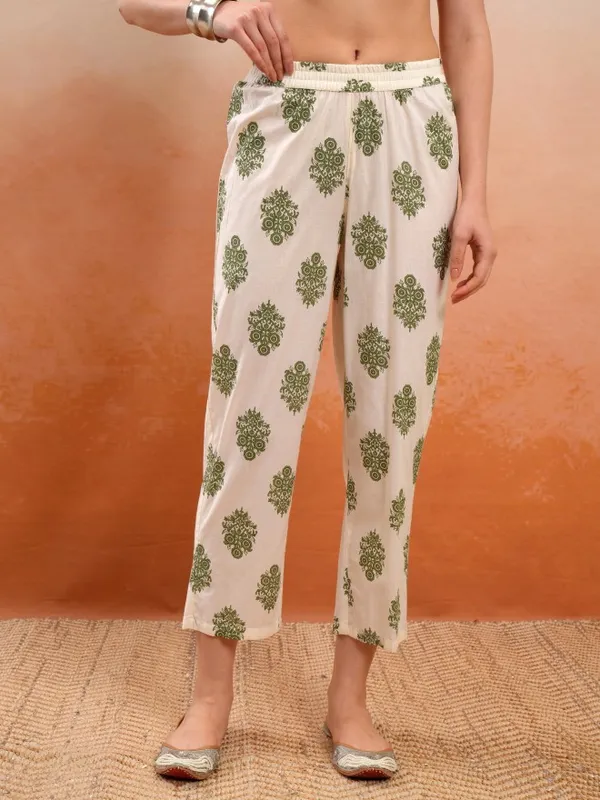 Women Kurta With Trousers & Dupatta