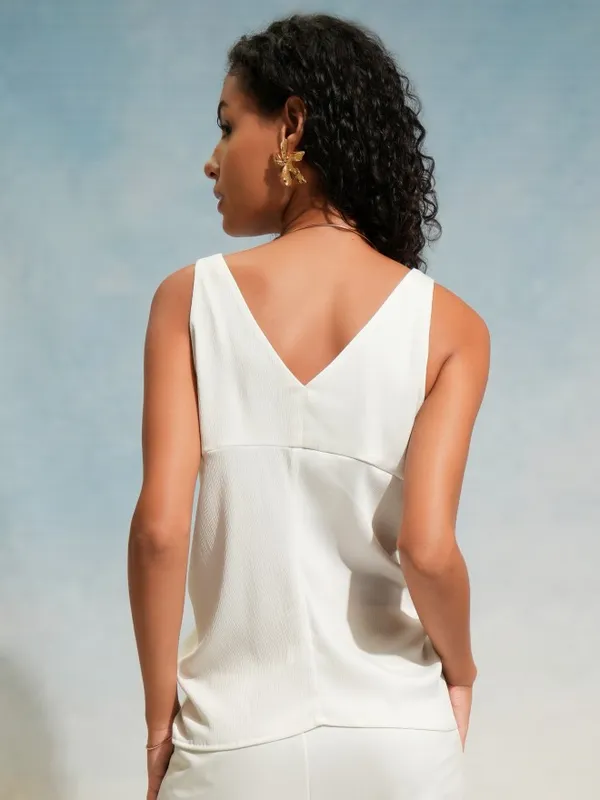 Tokyo Talkies Women Off White Solid Ruched Top