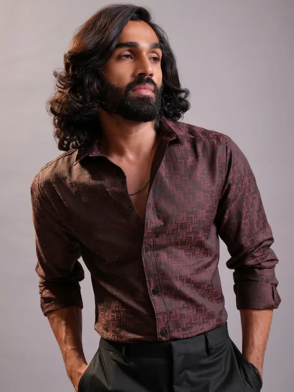 Men Slim Fit Casual Shirt