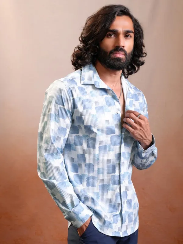 Locomotive Luxe Men Light Blue Dobby Textured Printed Occasion Casual Shirt