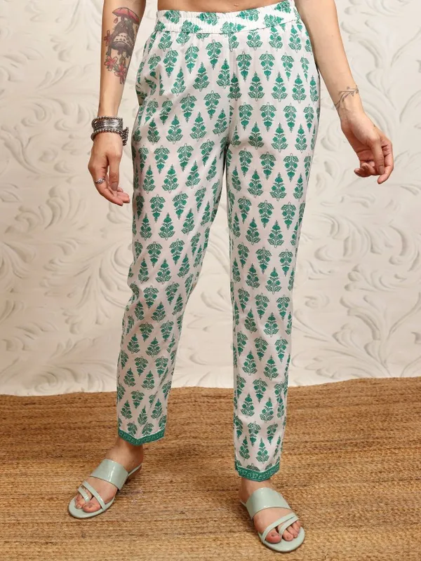 Women Kurta With Trousers & Dupatta