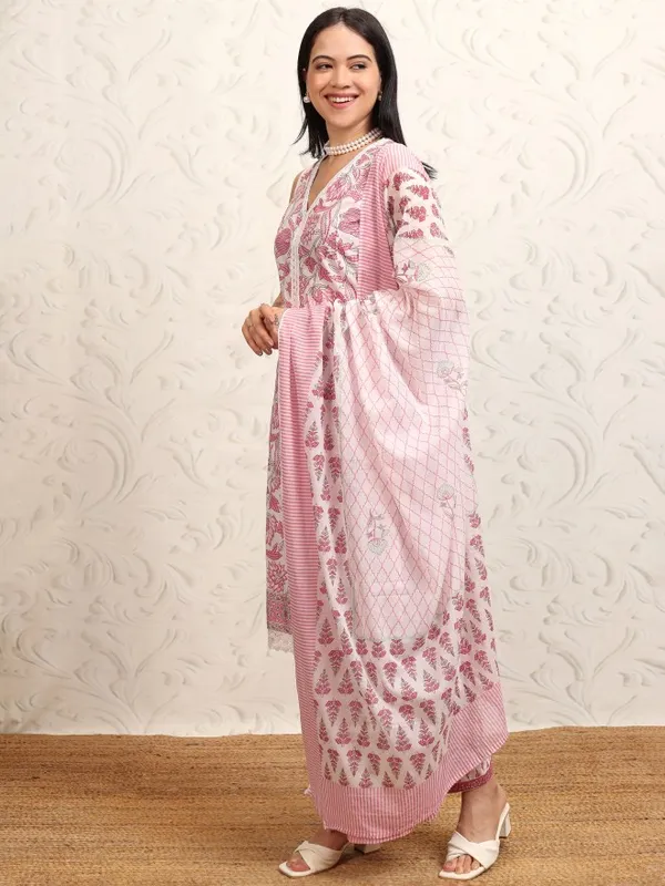 Vishudh Women White Printed Kurta With Trousers And Dupatta