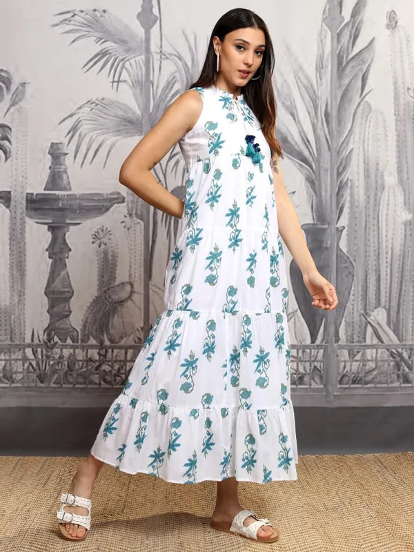 Vishudh Women White Printed Maxi Dress