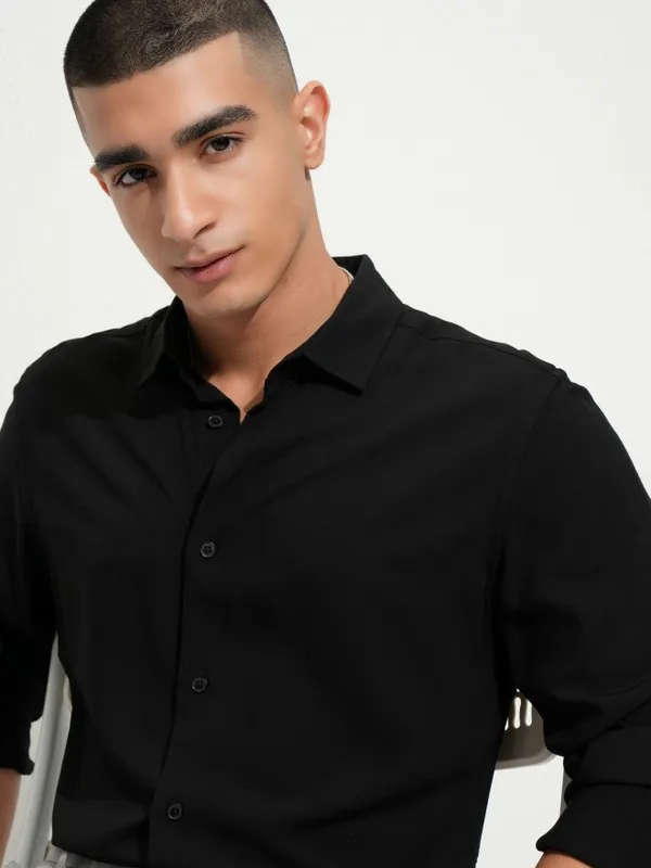 Men Slim Fit Casual Shirt