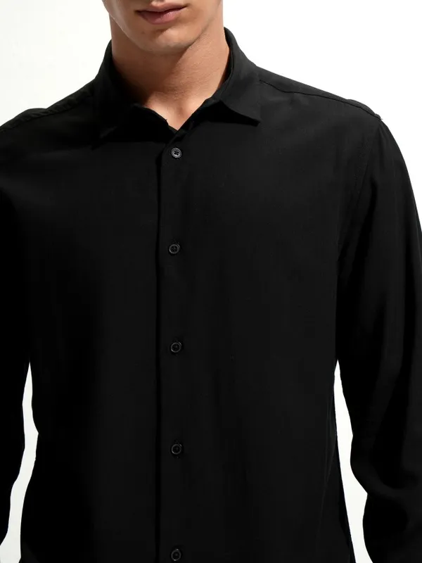 Men Slim Fit Casual Shirt