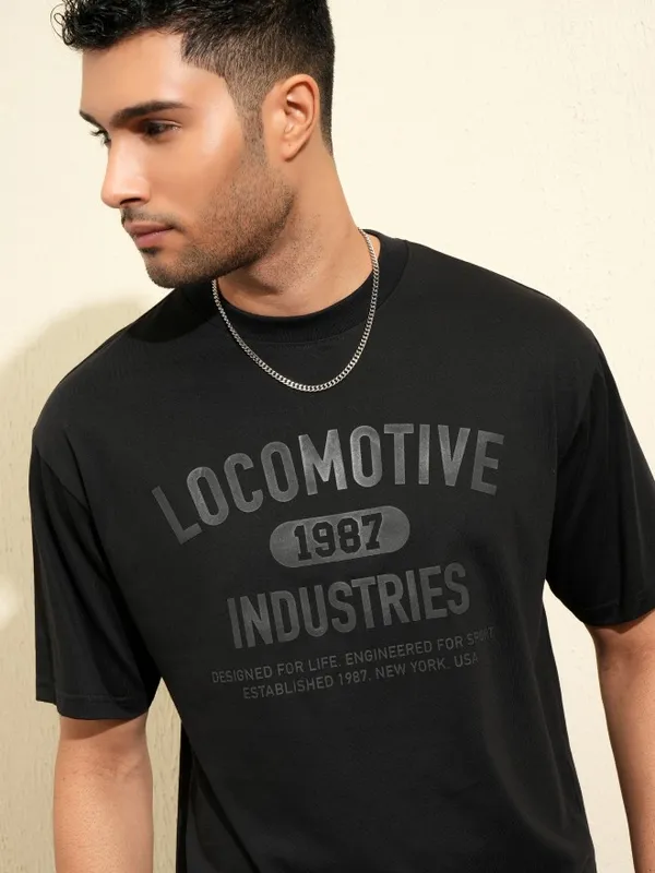 Locomotive Premium Men Black Printed Round Neck T-Shirt