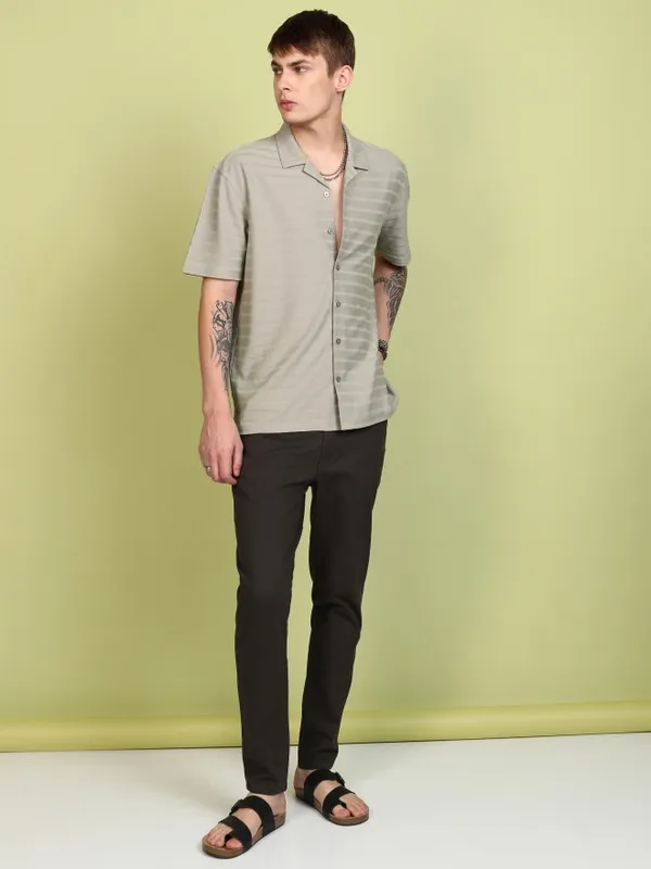 Men Relaxed Fit Casual Shirt