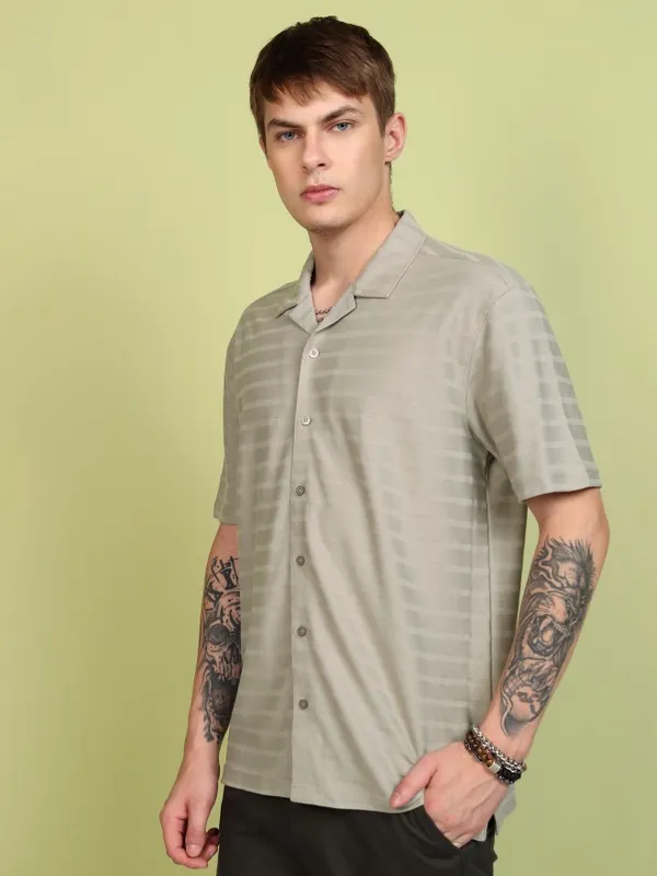 Men Relaxed Fit Casual Shirt
