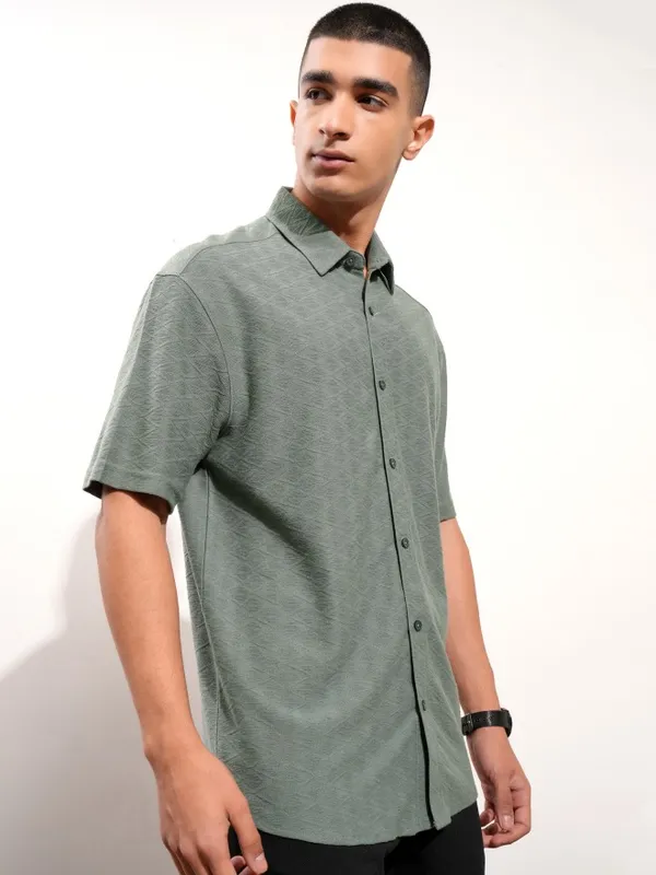 Highlander Men Green Textured Relaxed Fit Casual Shirt