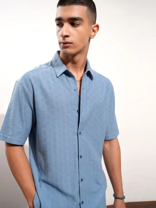 Highlander Men Blue Textured Relaxed Fit Casual Shirt