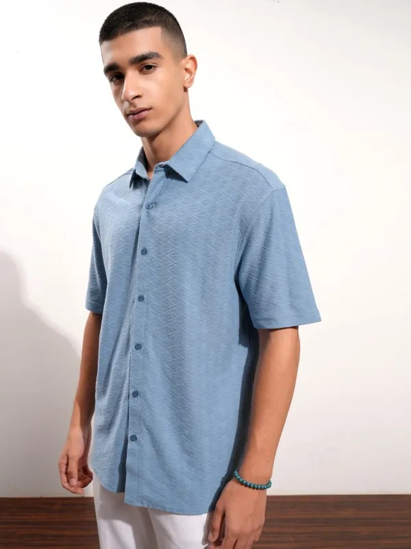 Highlander Men Blue Textured Relaxed Fit Casual Shirt
