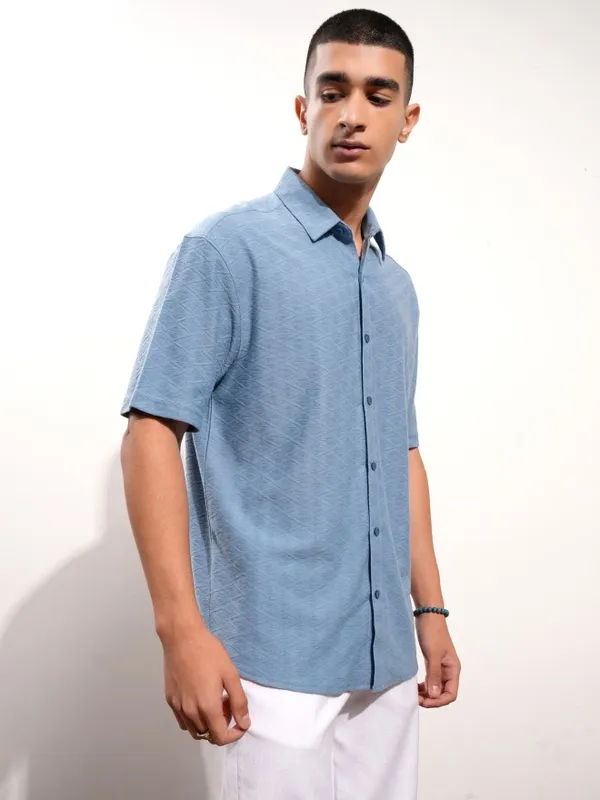 Highlander Men Blue Textured Relaxed Fit Casual Shirt
