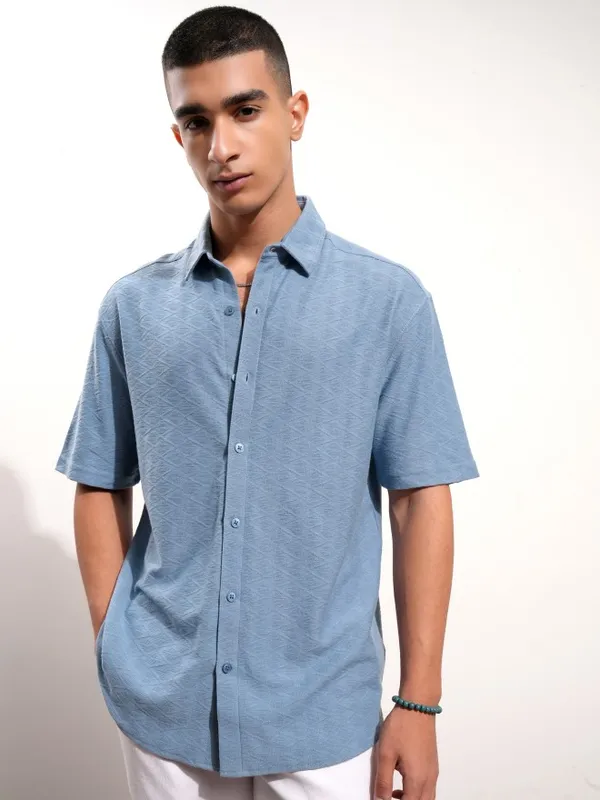Highlander Men Blue Textured Relaxed Fit Casual Shirt