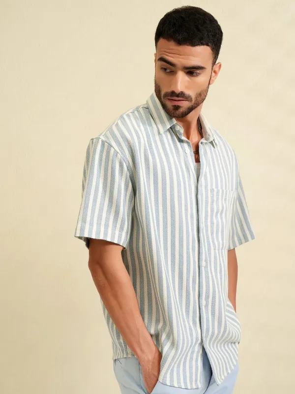 Locomotive Men Blue Striped Oversized Fit Casual Shirt