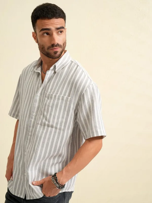 Locomotive Men Grey Striped Oversized Fit Casual Shirt