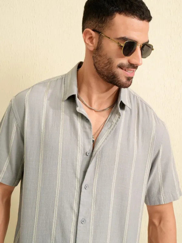 Locomotive Men Grey Striped Relaxed Fit Casual Shirt