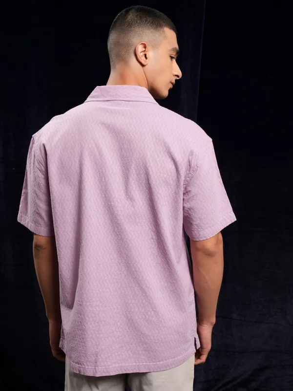 Highlander Men Mauve Textured Relaxed Fit Casual Shirt