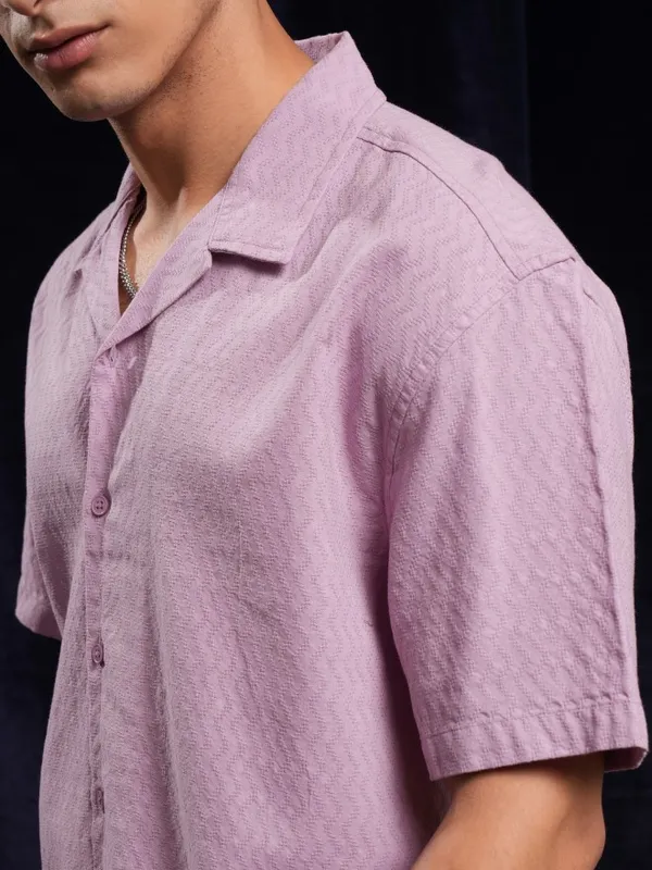 Highlander Men Mauve Textured Relaxed Fit Casual Shirt