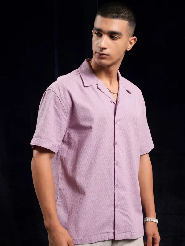 Highlander Men Mauve Textured Relaxed Fit Casual Shirt