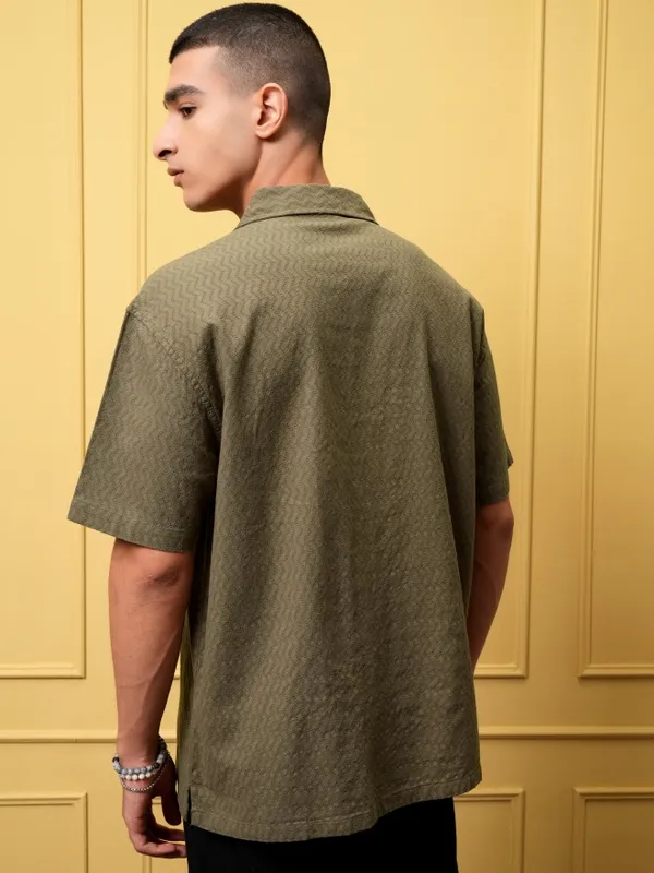 Highlander Men Olive Self Design Relaxed Fit Casual Shirt