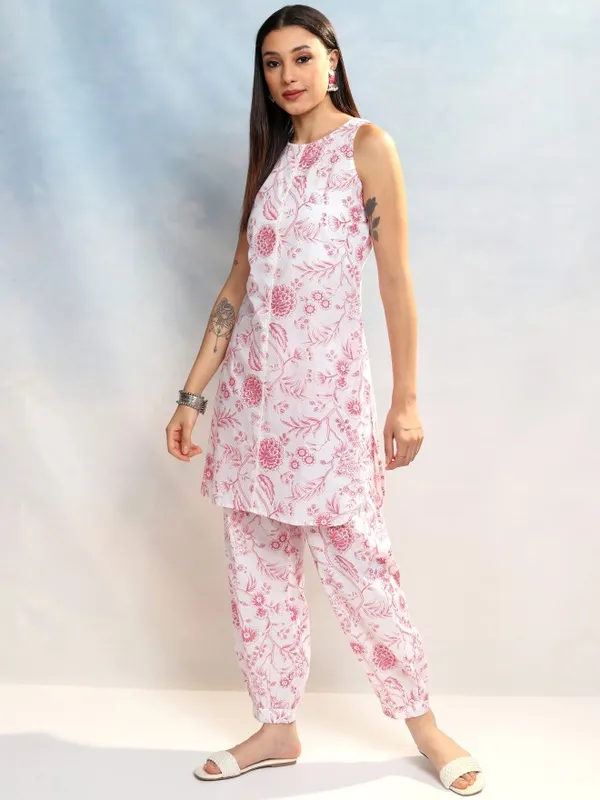 Vishudh Women White Tunic With Trousers Co-Ords