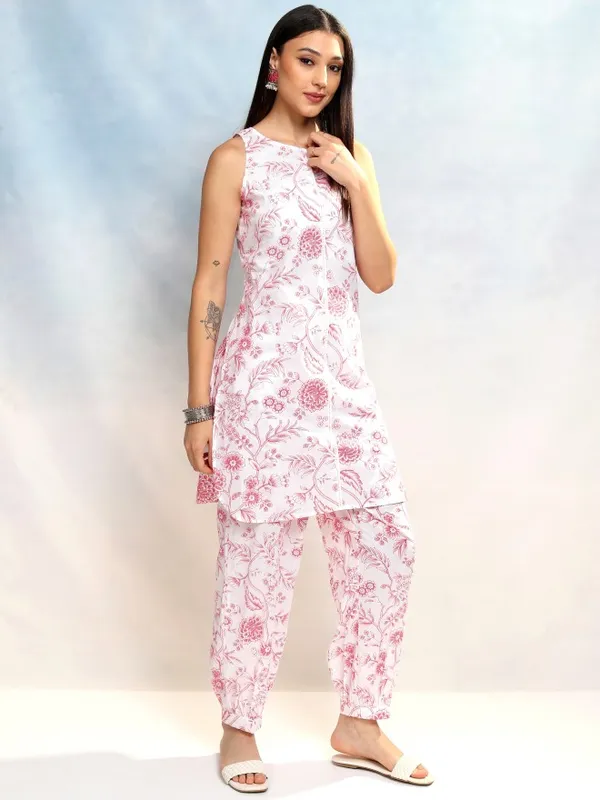 Vishudh Women White Tunic With Trousers Co-Ords