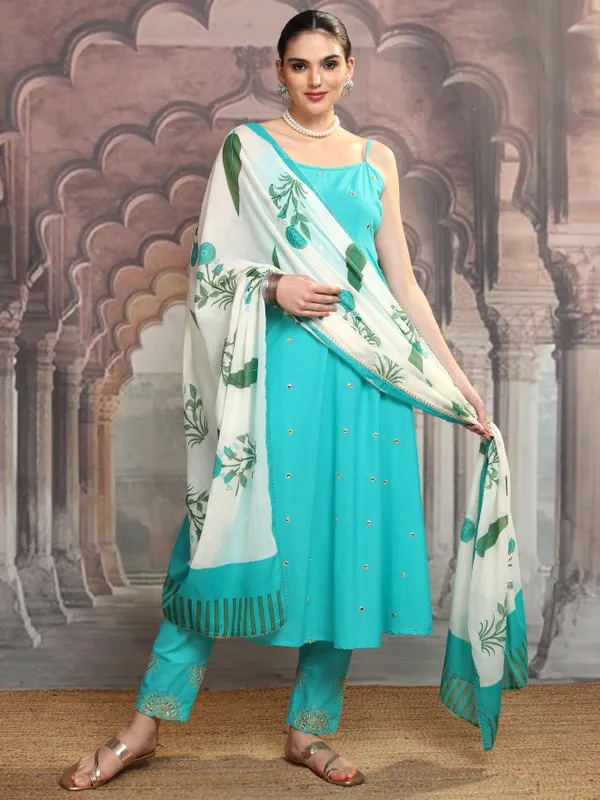 Women Kurta With Trousers & Dupatta