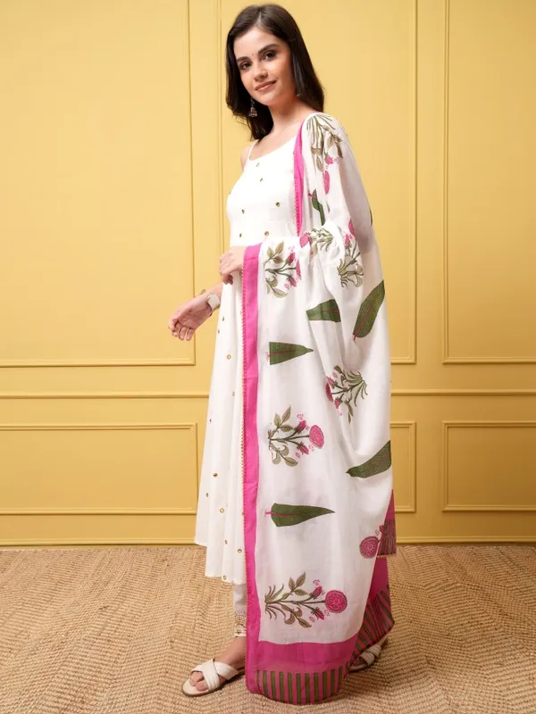 Vishudh Women White Kurta With Trousers And Dupatta