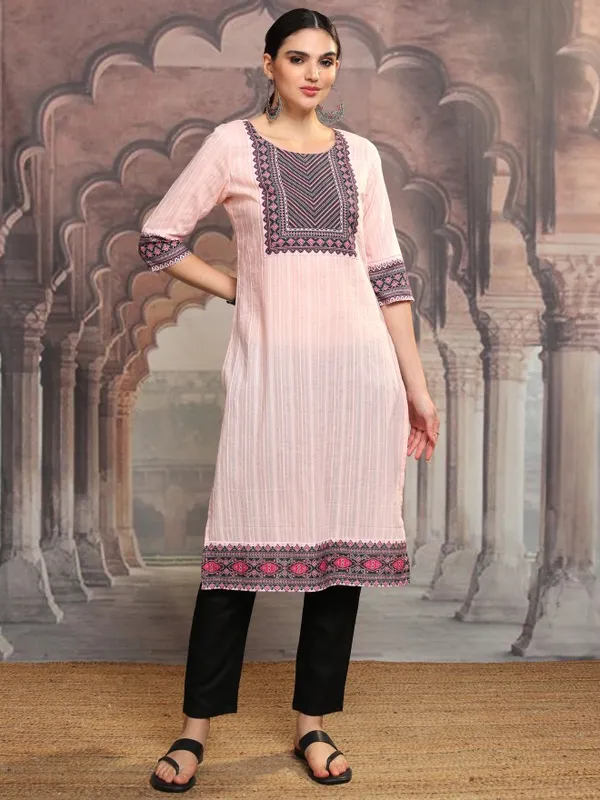 Vishudh Women Pink Embroidered Straight Kurta