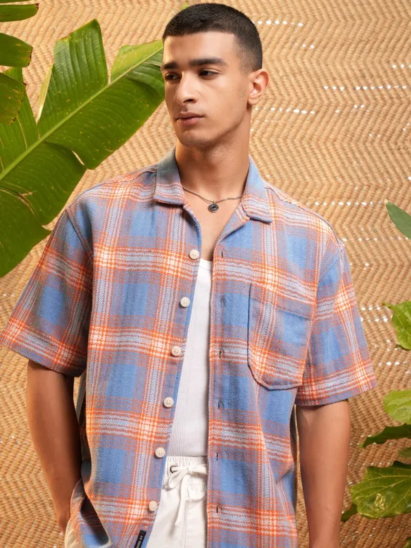 Highlander Men Blue Checked Oversized Fit Casual Shirt
