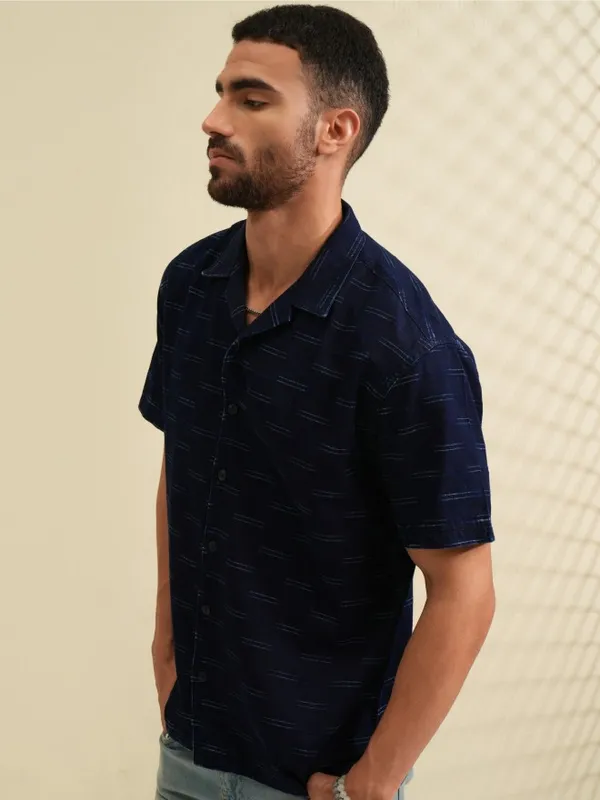 Locomotive Men Navy Blue Printed Relaxed Fit Casual Shirt
