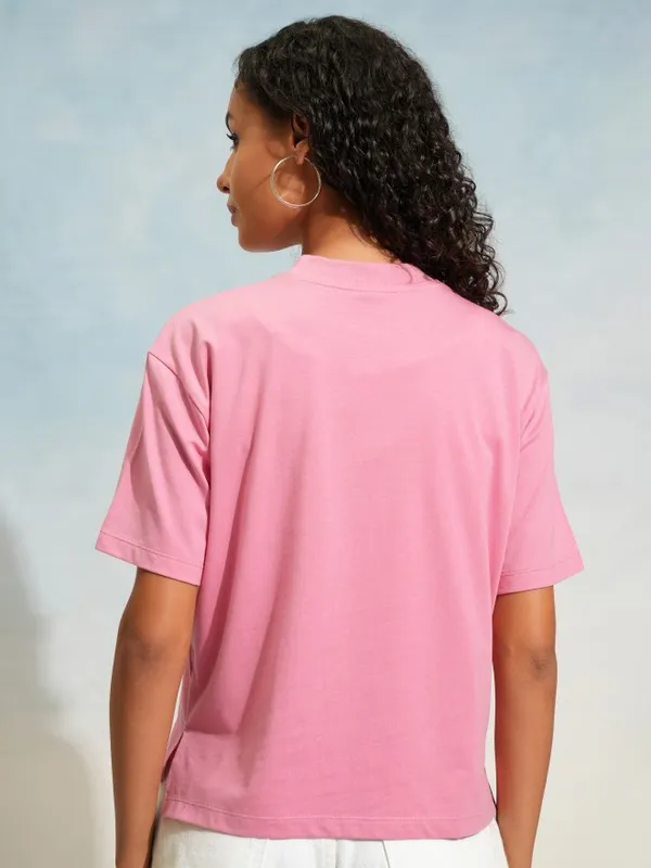 Tokyo Talkies Women Pink Solid Round Neck T-Shirt