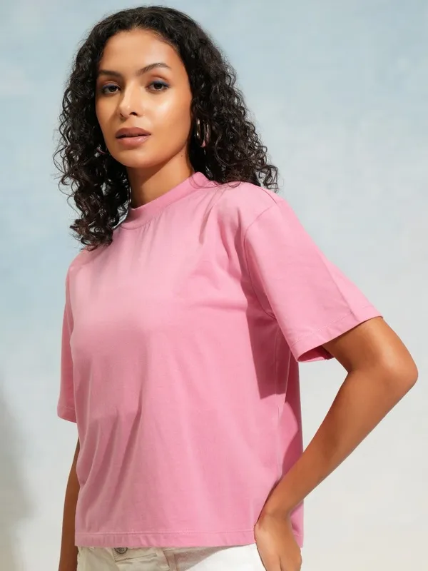 Tokyo Talkies Women Pink Solid Round Neck T-Shirt