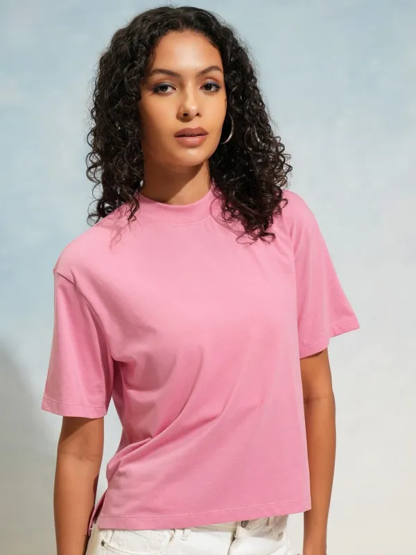 Tokyo Talkies Women Pink Solid Round Neck T-Shirt