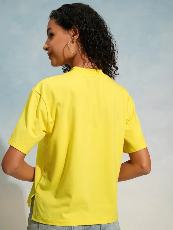 Tokyo Talkies Women Yellow Solid Round Neck T-Shirt