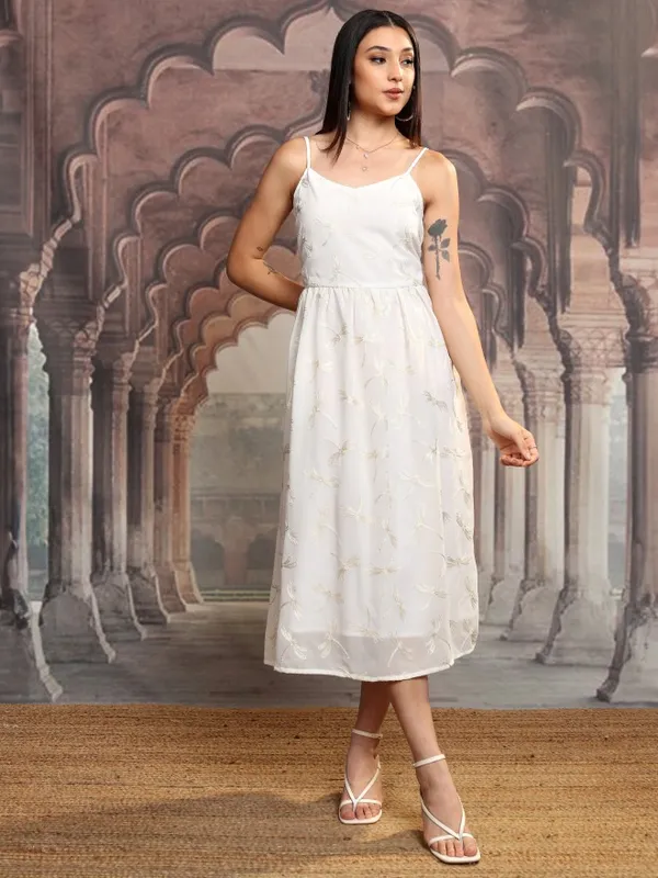 Vishudh Women White Embroidered A-Line Dress