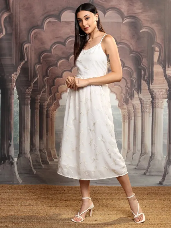 Vishudh Women White Embroidered A-Line Dress